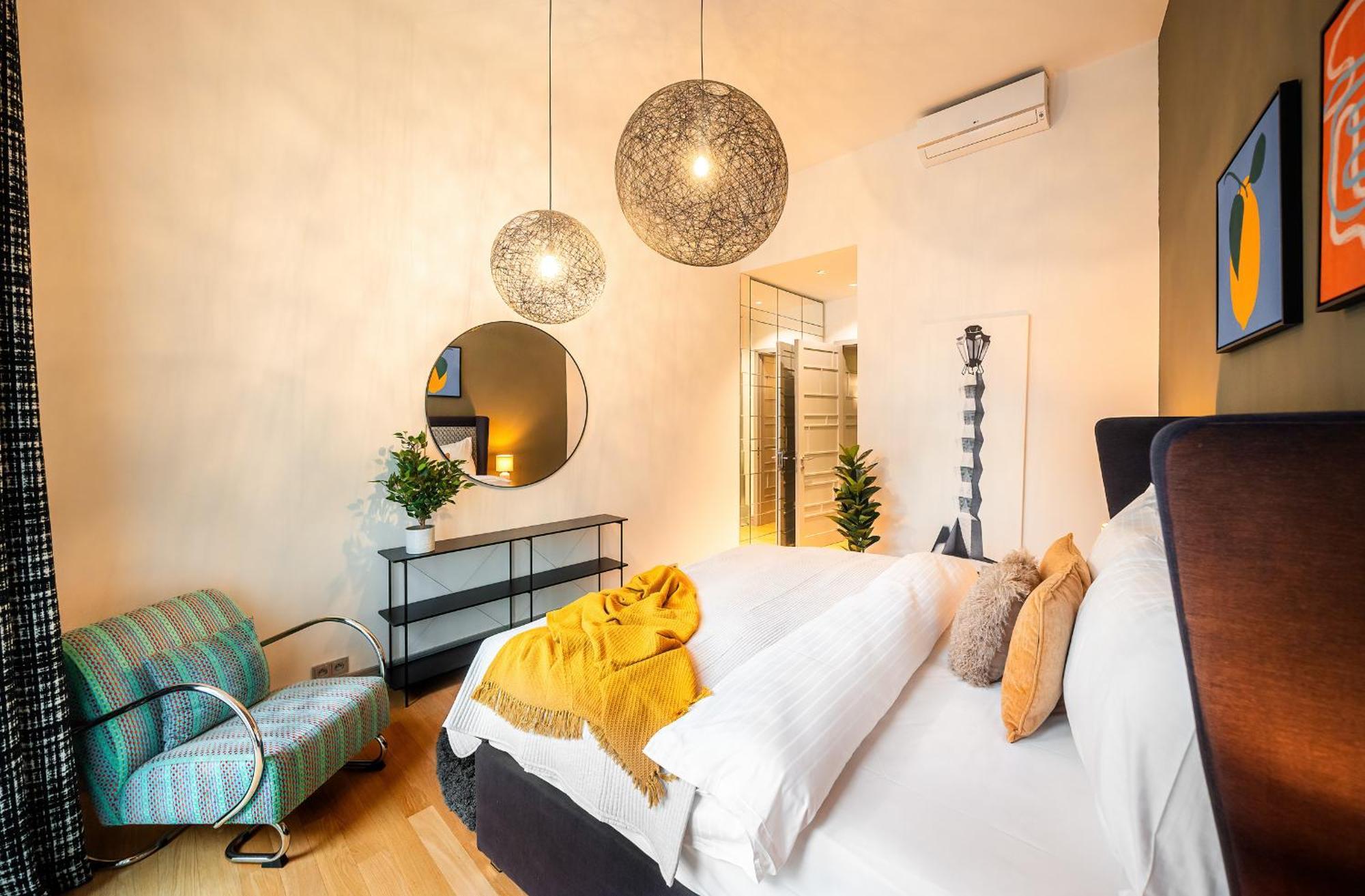 Billionaires Boutique Residence & Premium Suites, Old Town Prag Exteriör bild
