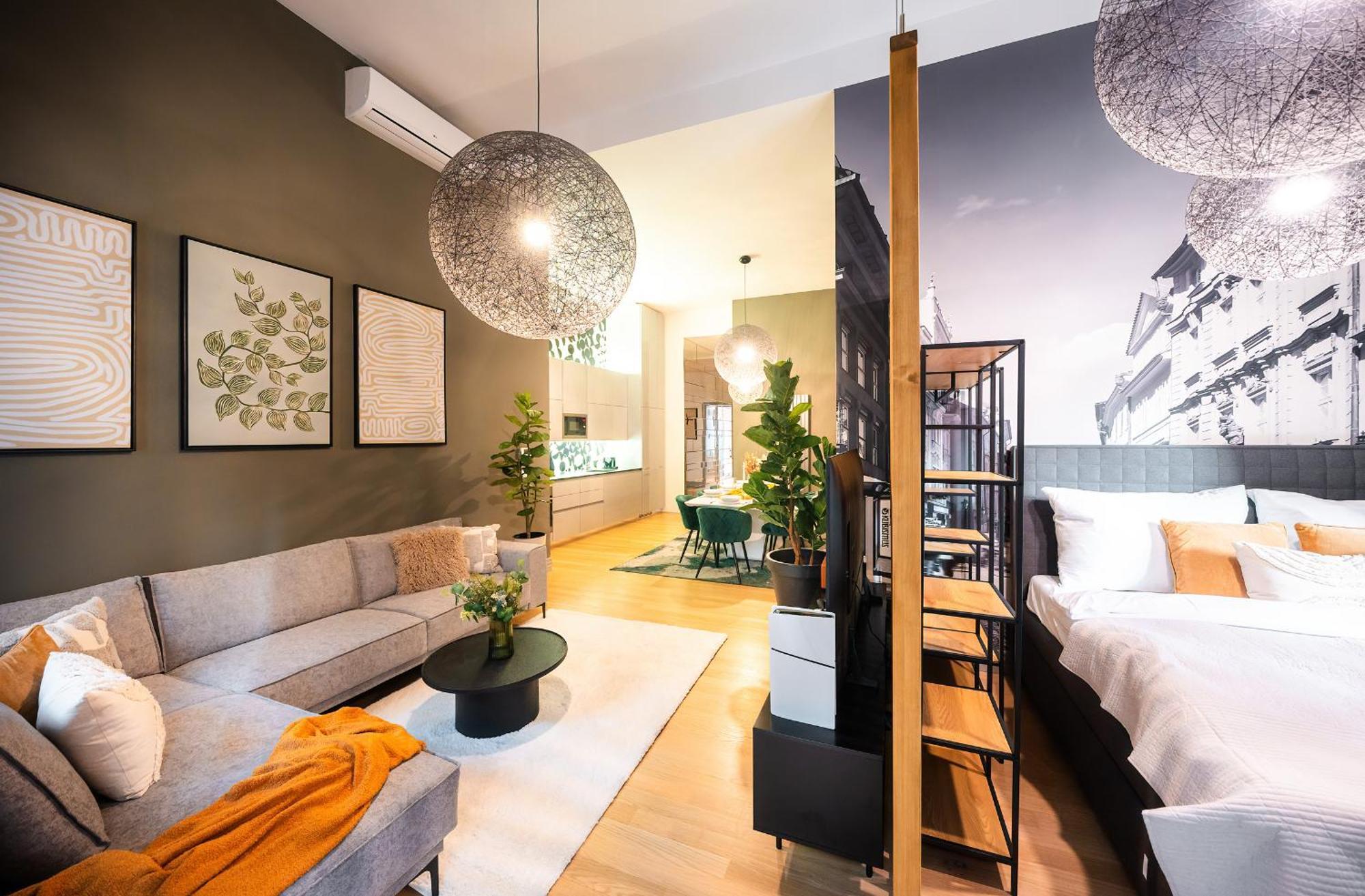 Billionaires Boutique Residence & Premium Suites, Old Town Prag Exteriör bild